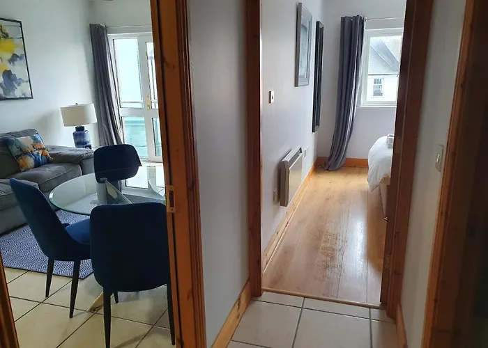 Cosy Beachfront Apartment In Salthill Galway City